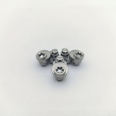 316 स्टेनलेस स्टील Torx सनकी पेंच M2-M6 ±0.5mm ऑफसेट