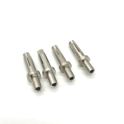 निकेलप्लेटेड कोल्ड हेडेड फास्टनर, कॉपर टर्मिनल कनेक्टर 6.8x15mm